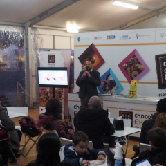 OLYMPUS DIGITAL CAMERA